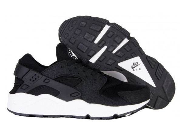 Nike Air Huarache черные с белым (40-45)