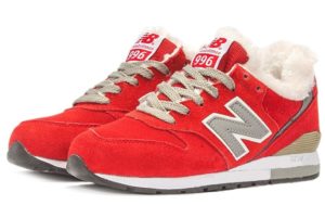 Зимние NEW BALANCE 574 с мехом замша красные с серым (35-39)