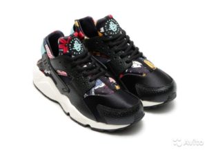 Nike Huarache черные с рисунком(35-39)