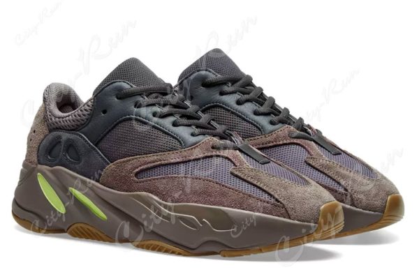 Adidas Yeezy Boost 700 brown коричневые (35-44)