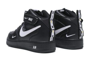 Nike Air Force 1 Mid 07 LV8 Utility черные с белым (40-44)