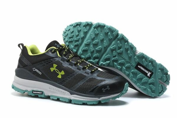 Under Armour Charged черные с зеленым (40-44)