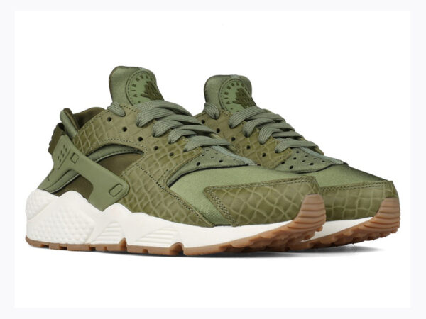 Nike Air Huarache Run Premium зеленые с белым женские (35-40)