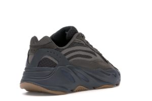 Adidas Yeezy Boost 700 коричневые (35-44)