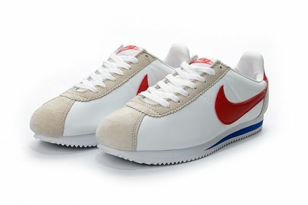 Женские кроссовки Nike Cortez