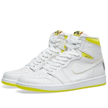 Nike Air Jordan 1 Retro High first class Flight белые с желтым кожаные мужские-женские (35-45)