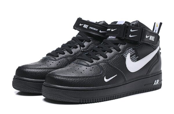 Зимние Nike Air Force 1 Mid 07 LV8 Utility с мехом черные с белым кожаные мужские-женские (35-45)